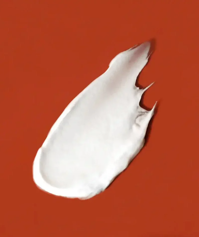 🌞 Offrez à votre peau un effet bonne mine 100% naturel avec cette crème bio illuminatrice signée Endro Cosmétiques ! ✨