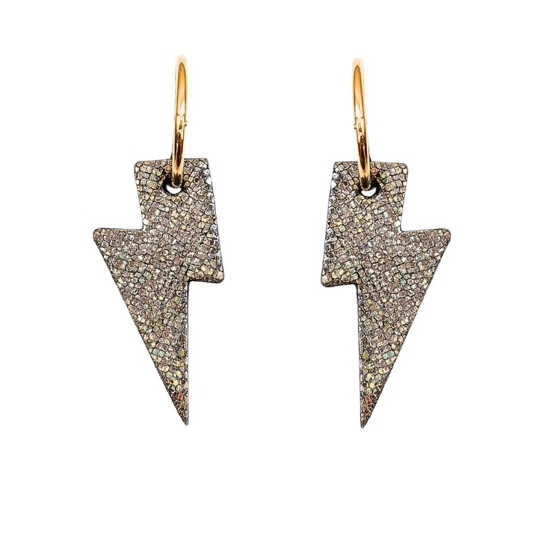 Créoles Mini Foudre en cuir recyclé – Demisel Bijoux | bijoux artisanaux & écoresponsables